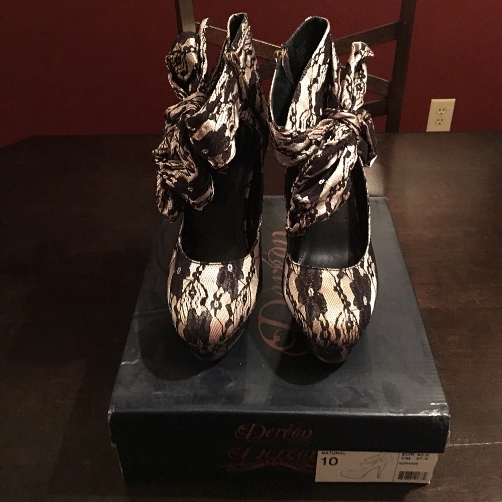 Side Bow Heels!!! - Picture 4 of 8
