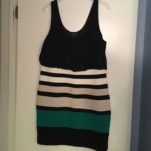 Fitted striped dress