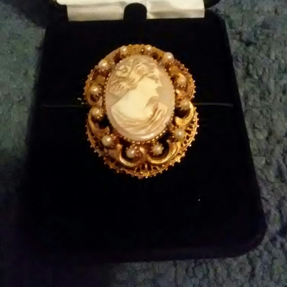 Original Florenza Cameo