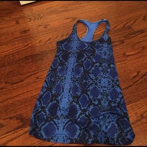 Lululemon tank, blue/black snakeskin print