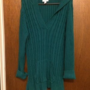 Long Hooded Green Sweater. 1X. Must Bundle