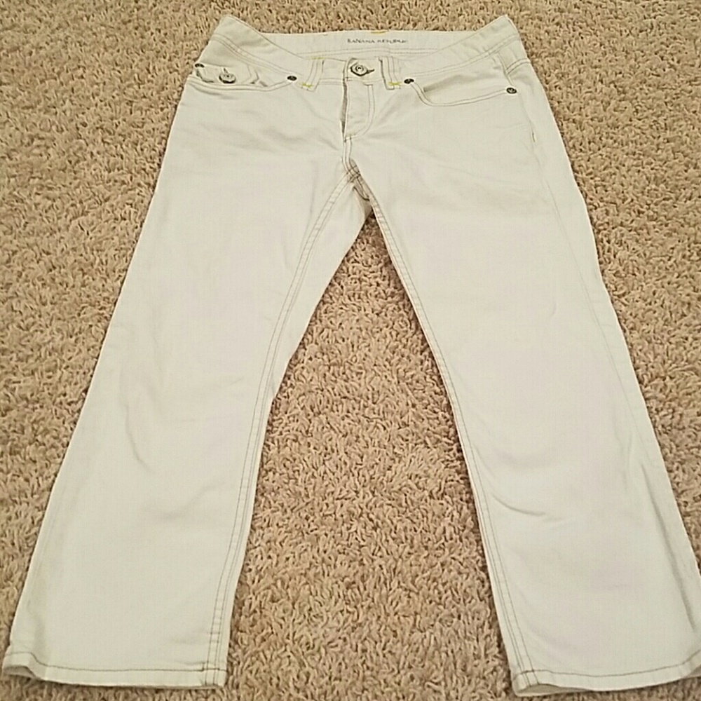 Banana Republic Capri White Jeans. Sz 4