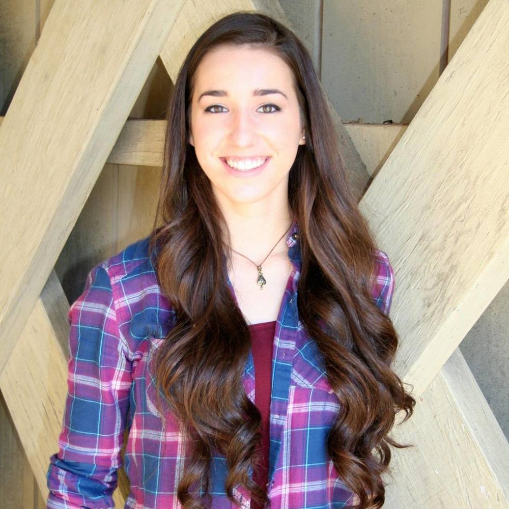 Meet your Posher, Estie