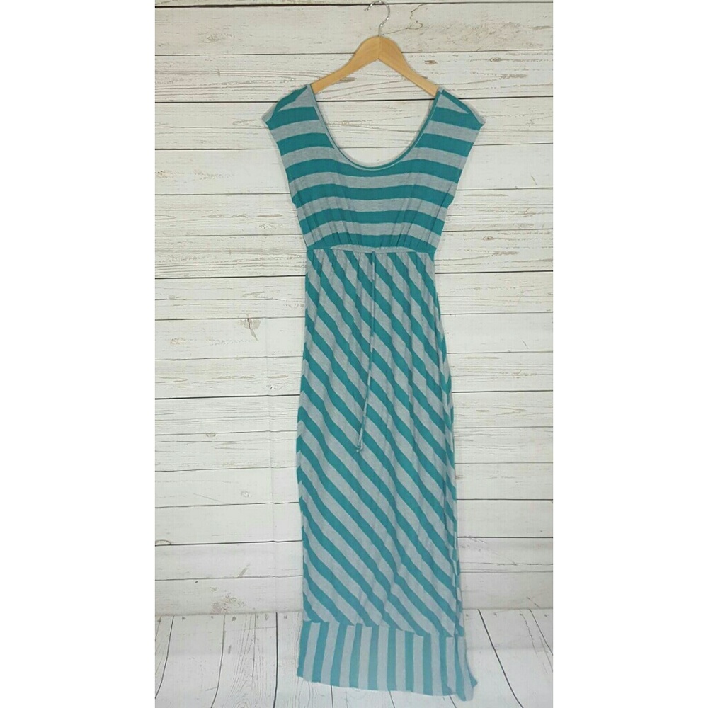 Sleeveless Maxi Dress
