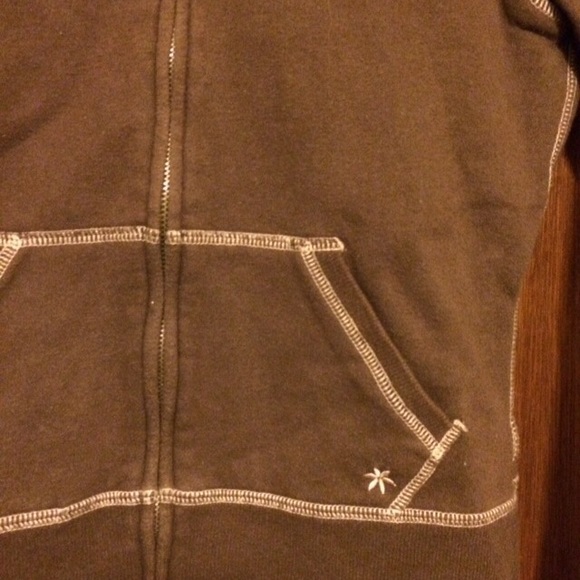 Brown / Tan Small Hoodie. Must Bundle - Picture 3 of 4