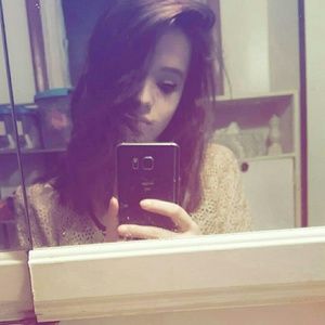 Meet your Posher, Carmalita