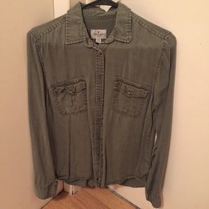 American Eagle Chambray shirt