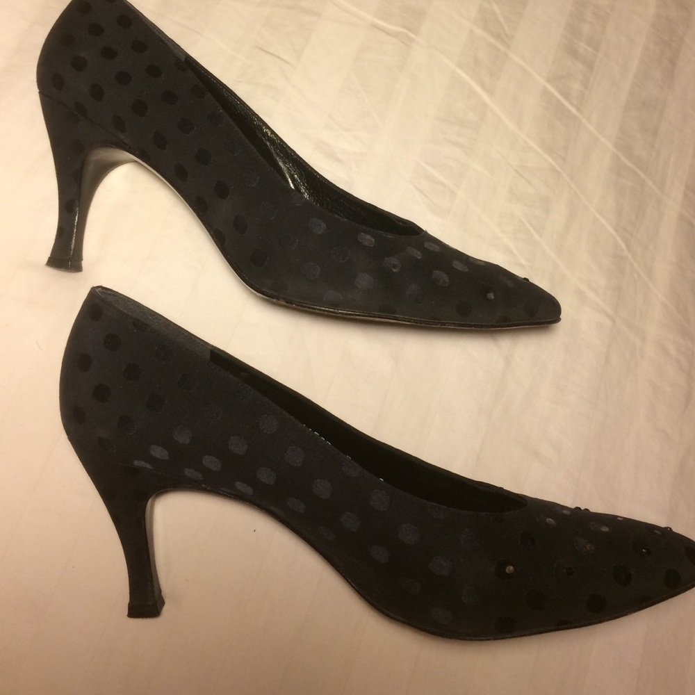 Stuart Weitzman - Picture 3 of 4