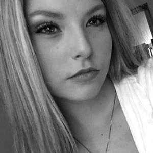 Meet your Posher, Alyson