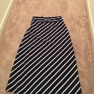 Maxi skirt navy stripes