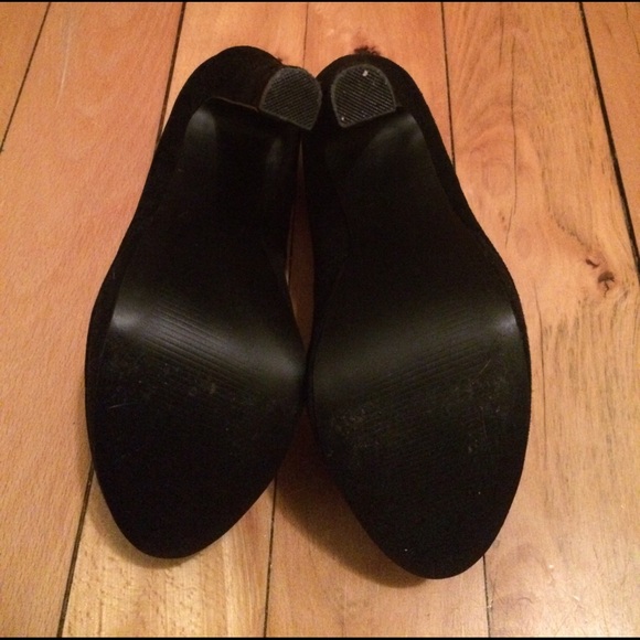 Black closed-toe chunky Steve Madden heel - Picture 4 of 4