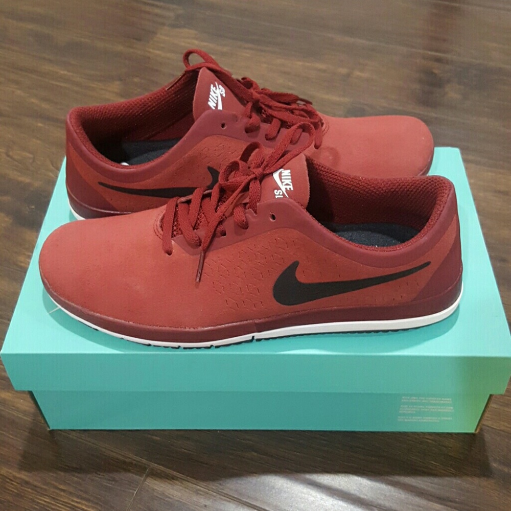 NIKE Free SB Nano