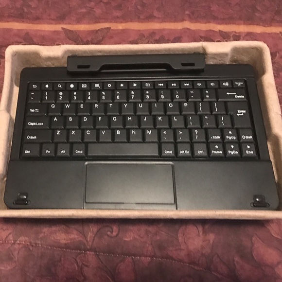 RCA 10" Viking Pro Tablet - Picture 3 of 5