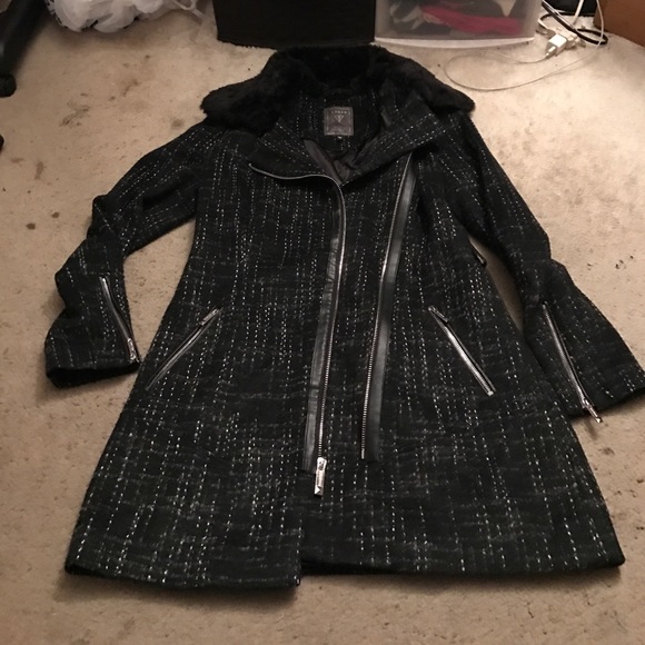 Guess Jackets & Blazers - Long fur guess coat