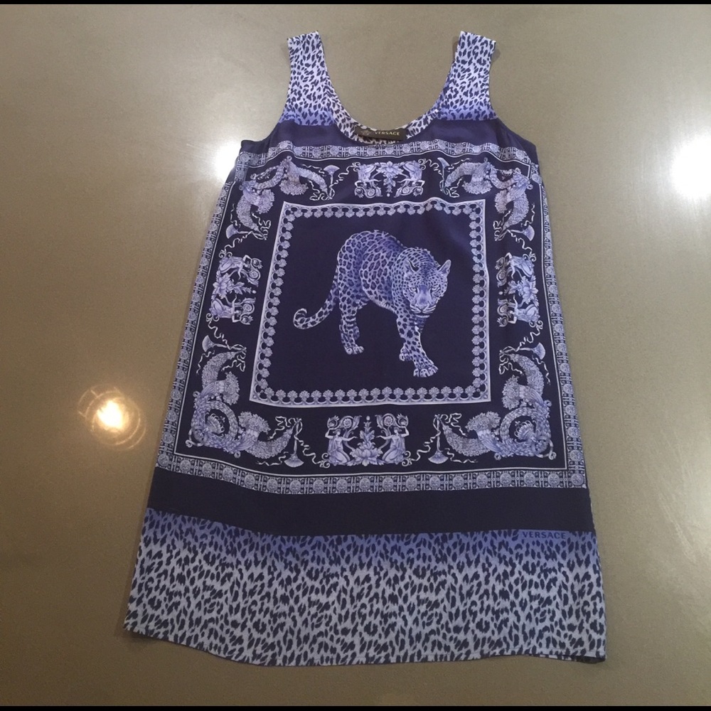 Versace Printed silk shift dress