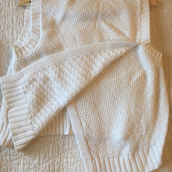 Crisp white open back sleeveless sweater cropped - Picture 3 of 4