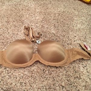Tan strapless bra with detachable straps. Like new