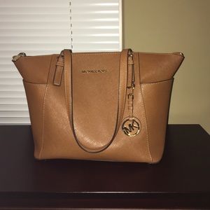 Michael Kors Jet Set  tan purse!
