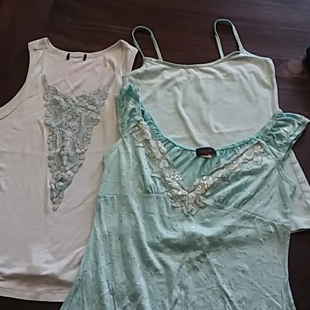 3 tops. Tiffany blue