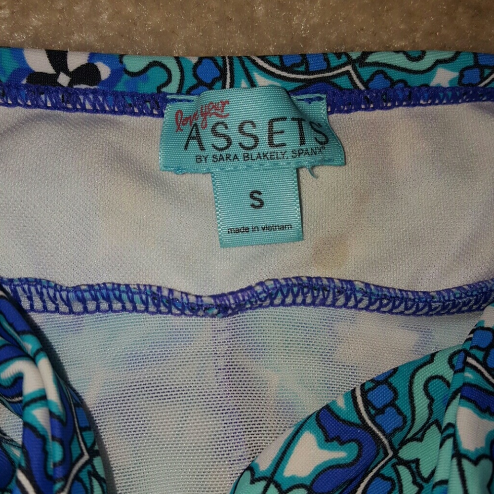 Swimsuit - Picture 3 of 3
