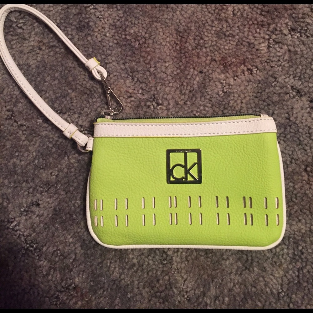 Calvin Klein Wristlet ❤