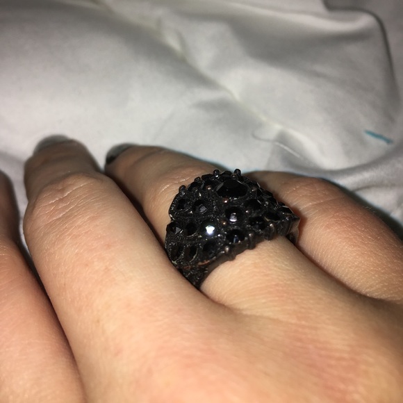 Guess rings - Picture 2 of 5