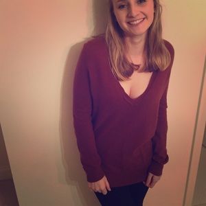 Deep V Madewell sweater 🍂