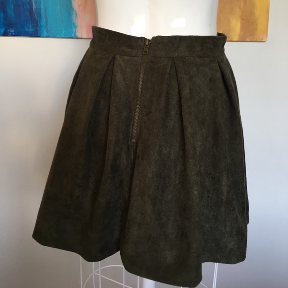 Green Suede Skirt - Picture 6 of 6