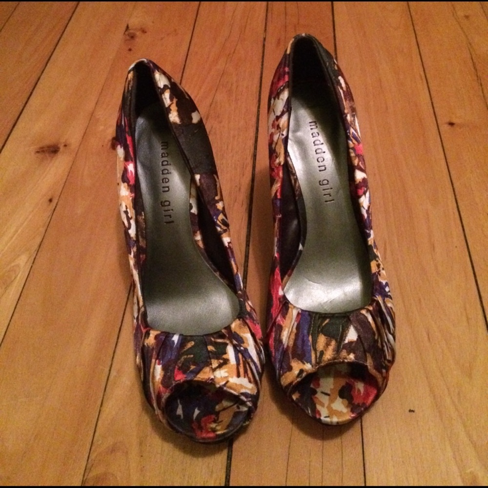 Madden Girl printed heel