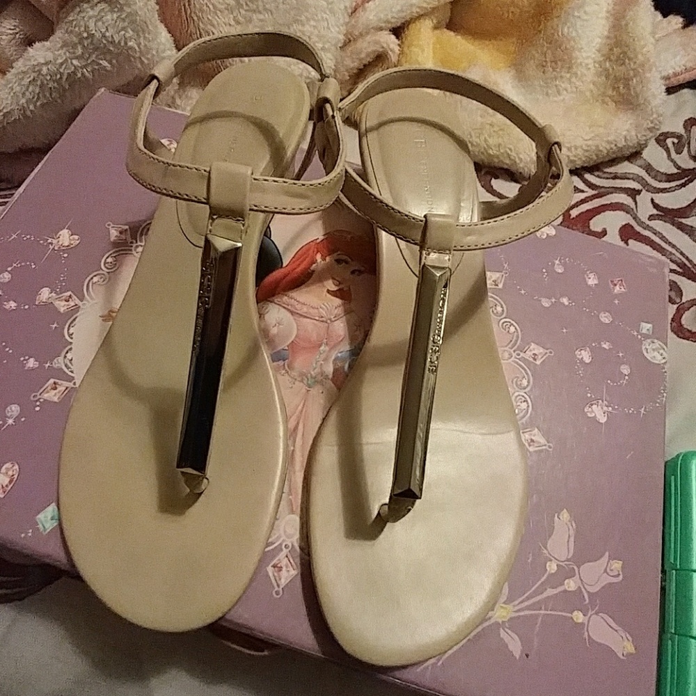 BCBGeneration khaki sandals