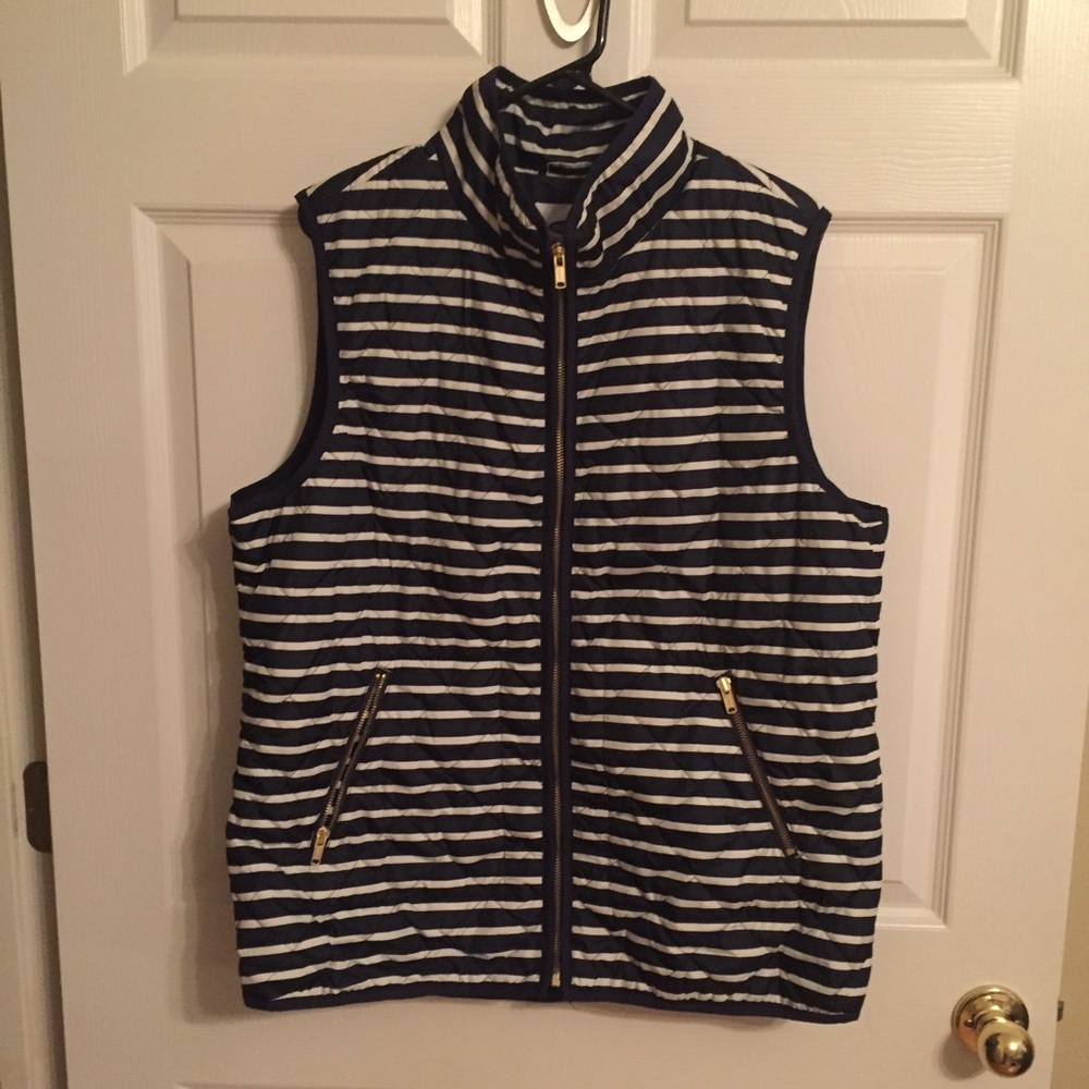 Old Navy - XL Tall White and Navy Vest