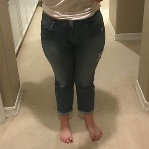Forever 21 PLUS SIZE Boyfriend Jeans