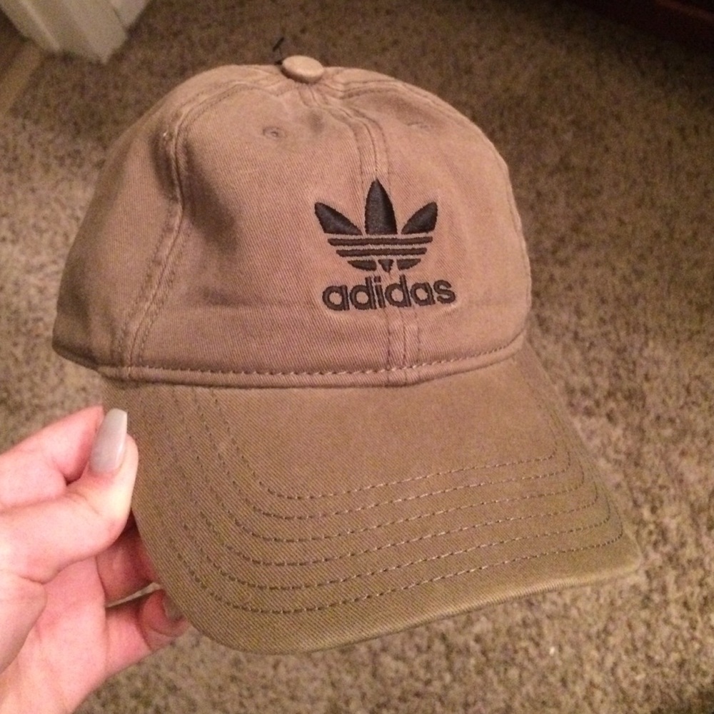 Never worn Adidas Baseball hat