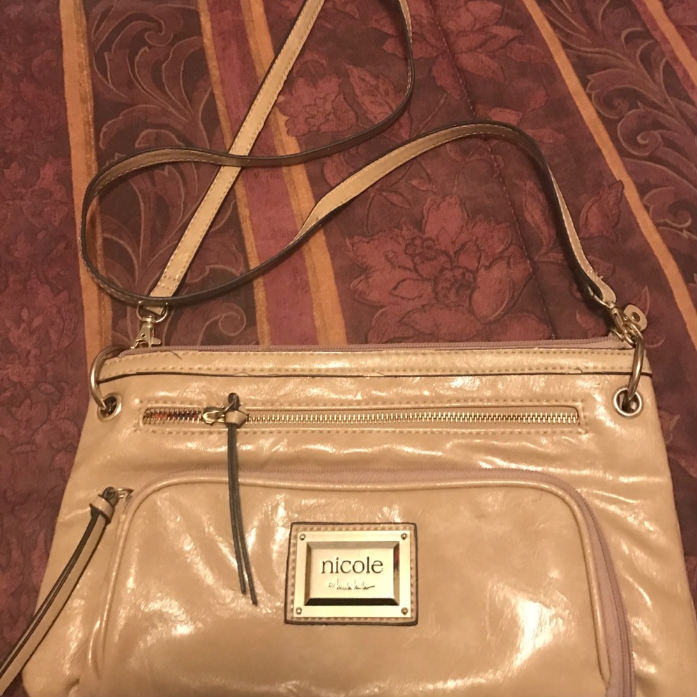 Handbag collection - Picture 2 of 8