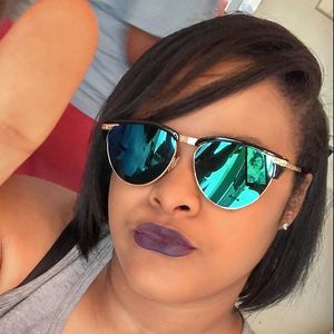 Meet your Posher, Racine