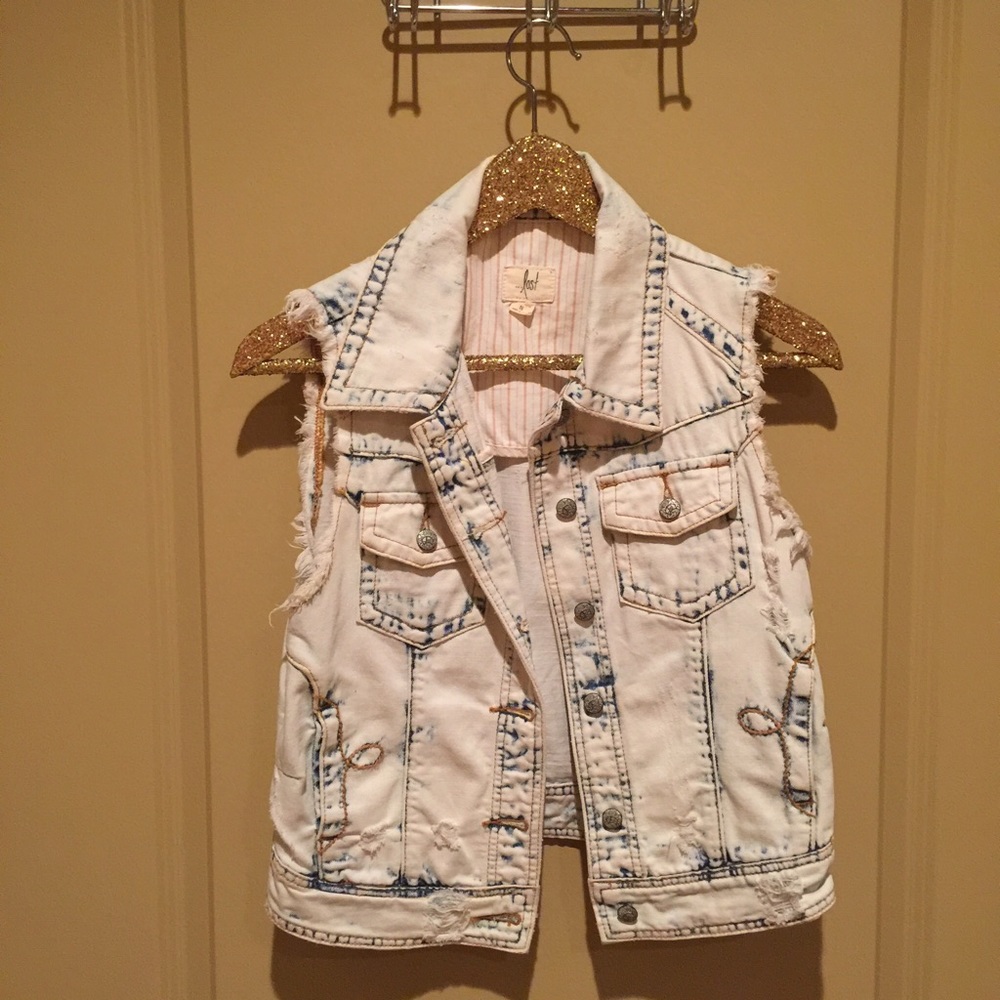 Light denim vest