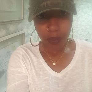 Meet your Posher, Docie