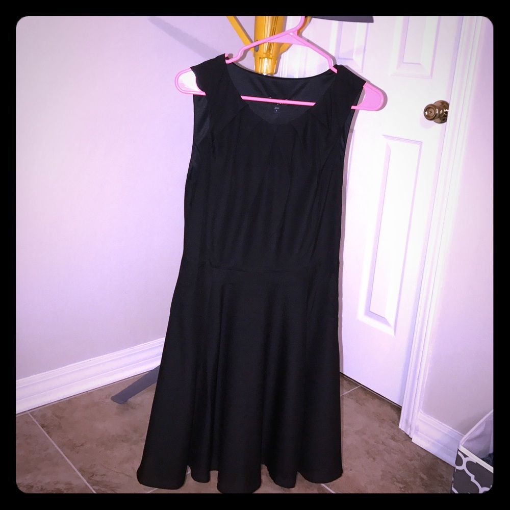 Express dress solid black