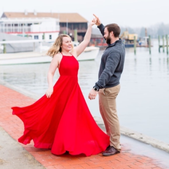 Lulus Dresses & Skirts - Beautiful Red Backless Dress