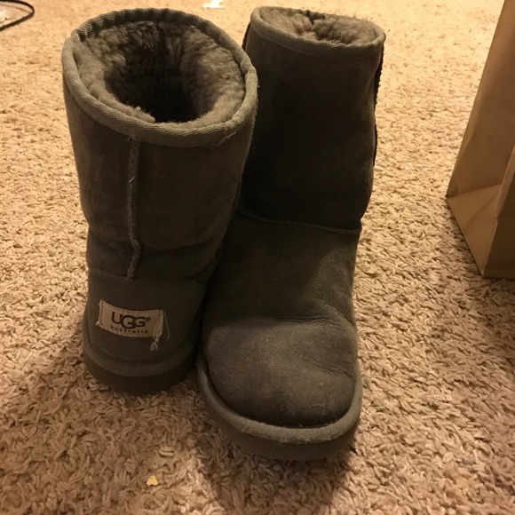 grey uggs size 5 grey uggs size 5