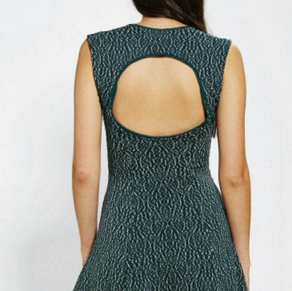 SILENCE AND NOISE  textured open back skater dress - Picture 2 of 6