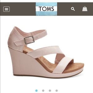 NWT Toms wedges