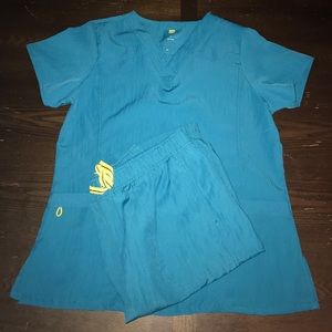 Medical scrub outfit