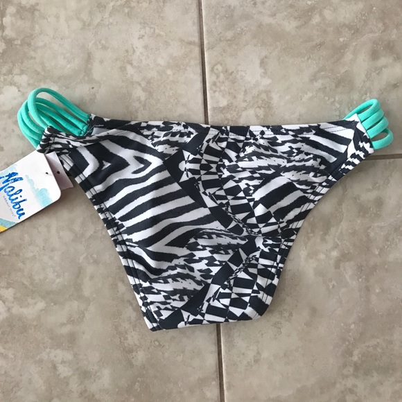 NWT gray & white printed bikini bottom - Picture 2 of 2