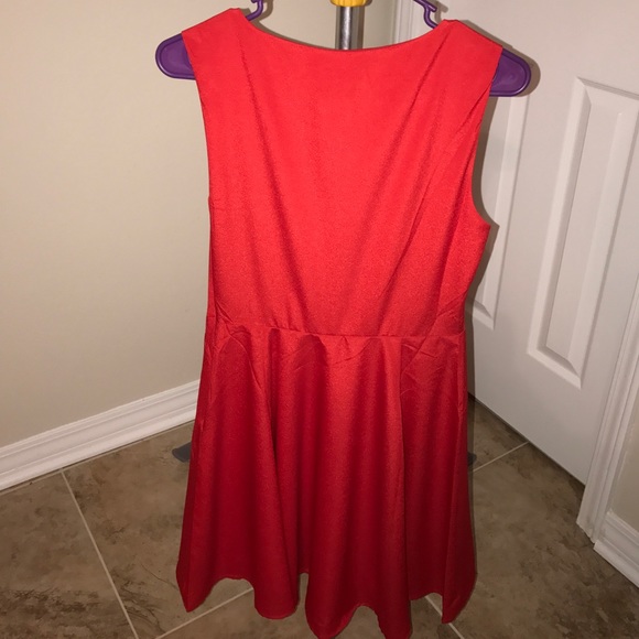 Express dress red - Picture 4 of 4