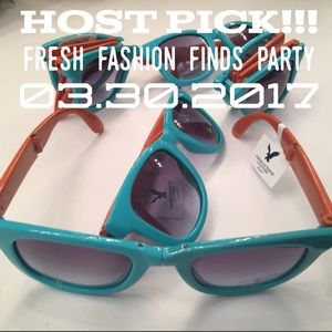 $5!!!! Foldable American Eagle Sunglasses