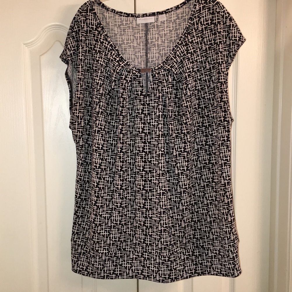 Beautiful Black and White Blouse
