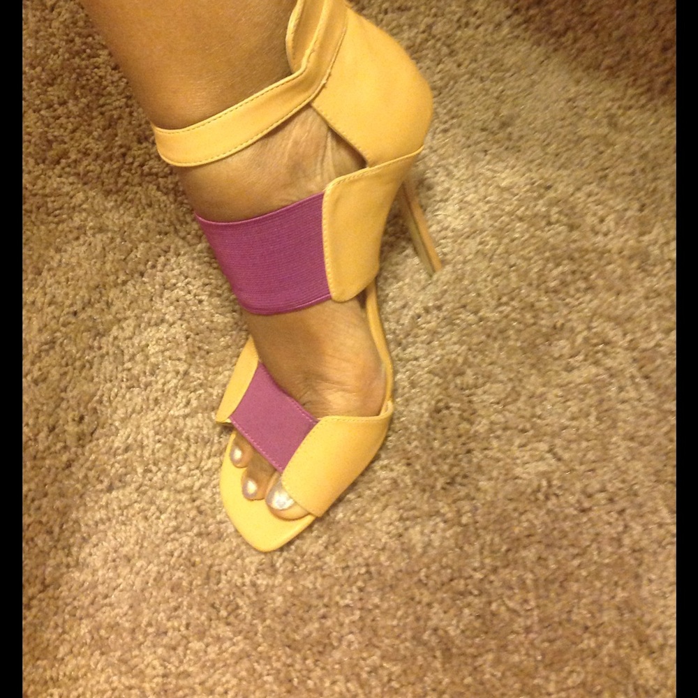 Heeled Sandals🔥🔥🔥🔥