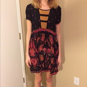 MINKPINK x Urban Outfitters Shift Dress
