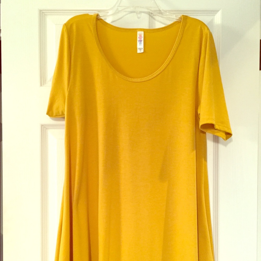 LuLaRoe Perfect T Size Small